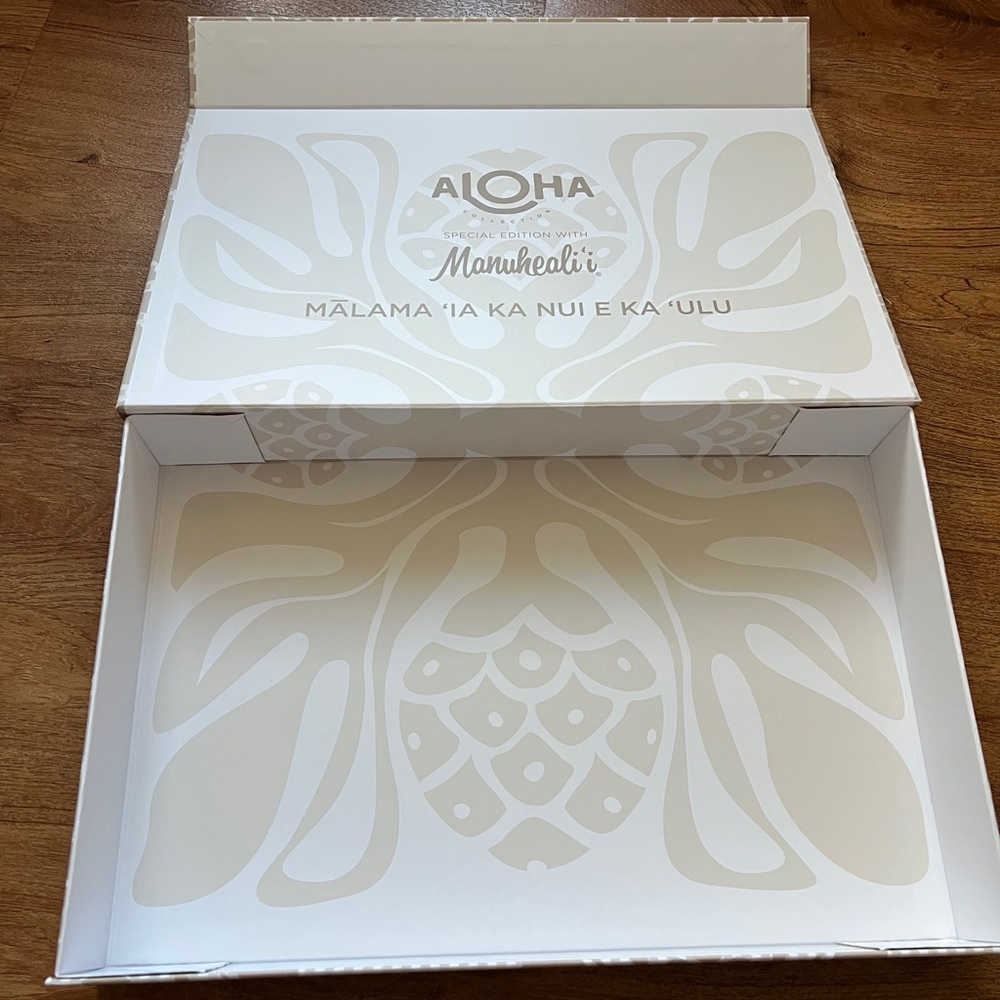 ALOHA Collection Manuheali’i Box - Picture 2 of 2